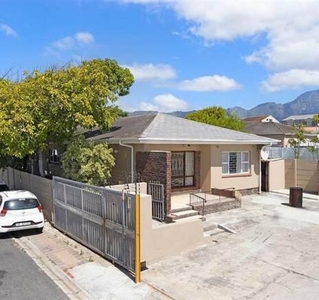 3Bed rooms flat for rent cape town