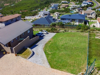 551m² Vacant Land For Sale in Robberg Ridge