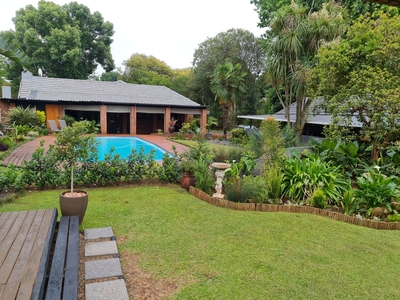 7 Bedroom House For Sale in Howick Central