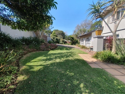 Commercial property to rent in Kloof