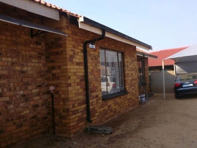 3 Bedroom house to Let in Tembisa