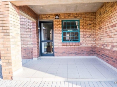 Lovely 2 Bed Apartment in Pta West