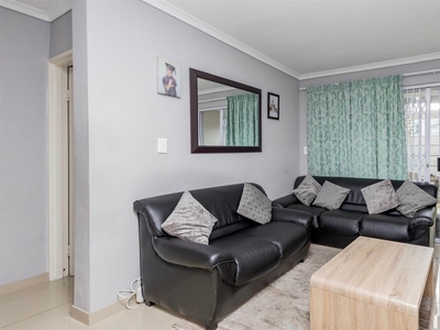 2 Bed Apartment in Parklands