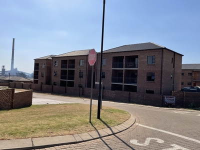 2 Bedroom Apartment / Flat For Sale In Witbank Ext 24