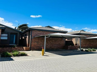 PERFECT LOCKUP AND GO LOW LEVIES 3 BEDROOM TOWNHOUSE - GONUBIE