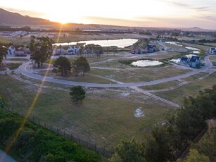 1 312 m² Land available in Stellenbosch Central