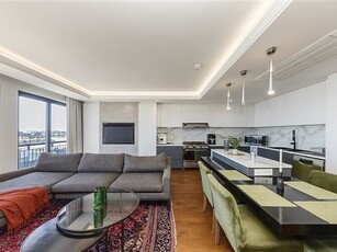 2 Bed Penthouse in Woodstock