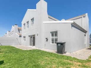 3 Bed Duplex in Langeberg Ridge