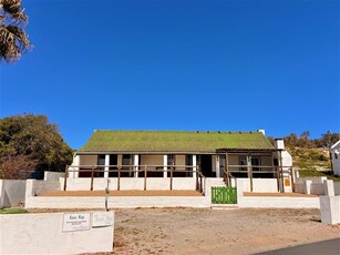 3 Bed House in Paternoster