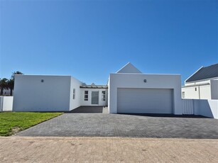 3 Bed Simplex in Lampiesbaai