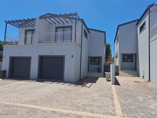 3 Bed Townhouse in Vredenburg