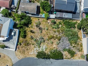 555 m² Land available in Hout Bay and surrounds