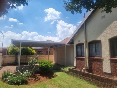 4 Bedroom Freehold For Sale in Dalpark