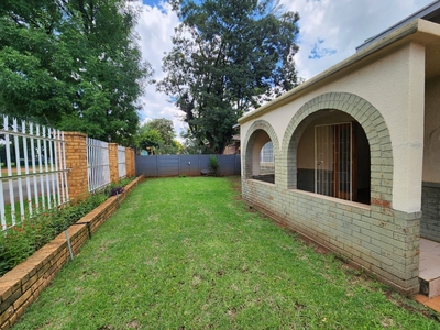 3 Bedroom Freehold For Sale in Dalview