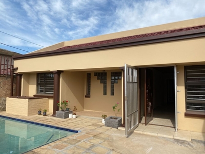 7 Bedroom House in Lenasia Ext 1 For Sale