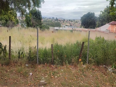 1021 m² Land available in Kokstad