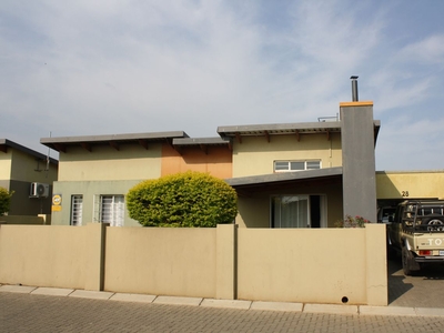 3 Bedroom Sectional Title Sold in Waterval East
