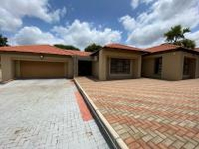 4 Bedroom House for Sale For Sale in Fauna Park - MR620965 -