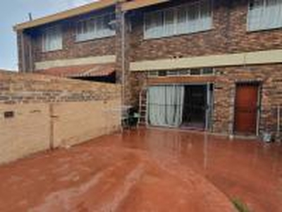 4 Bedroom Simplex for Sale For Sale in Polokwane - MR620479