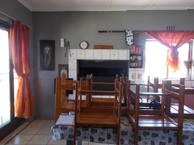House for sale with 4 bedrooms, 33, Kerk Street