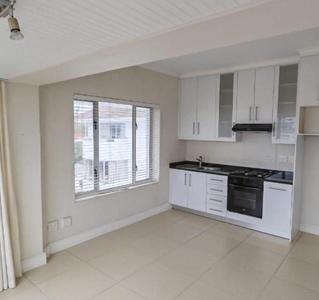 Lovely Unfurnished 1 Bedroom Apartment to Rent in Rondebosch