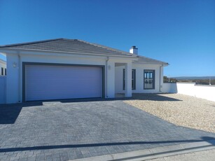 3 Bedroom House to rent in Yzerfontein