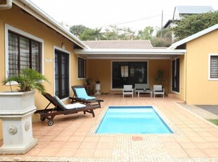 4 Bedroom House To Let in Sheffield Beach