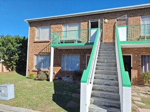Cluster Rental Monthly in Goodwood Central