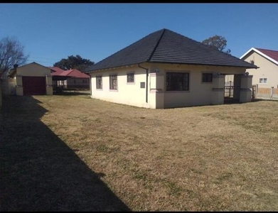 House For Sale In Ellaton, Klerksdorp