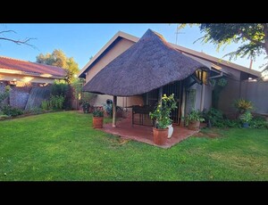 4 bed property to rent in kathu