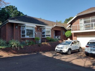 4 Bedroom Townhouse To Let in Kloof