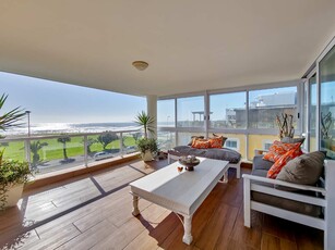 Apartment For Sale in Mouille Point