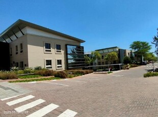 Discover the epitome of professional elegance with our A-grade offices at Clearwater Office Park. Our 510 m² office space is not just a place to work; it’s a statement of your business’s ambition and style.