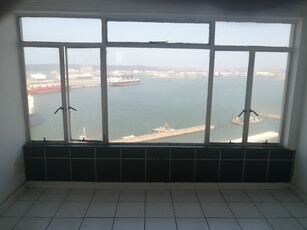 FLAT for sale, 2 Bed/r, 2 Baths, PENTHOUSE-QUITE AREA -VICTORIA EMBANKMENT- SEA/BAY VIEWS -LOW LEVY