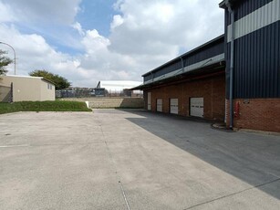 Freestanding warehouse to rent in Germiston!