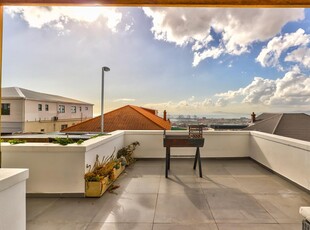 House For Sale in Walmer Estate