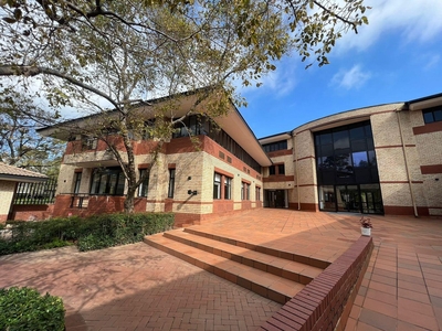 175m² Office To Let in Woodmead