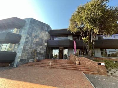 2,200m² Office To Let in Bedfordview