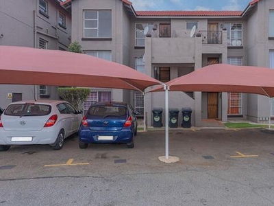 Townhouse For Sale In Bassonia, Johannesburg