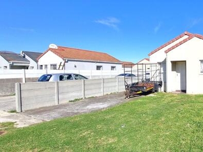 House For Sale In Rusthof, Strand