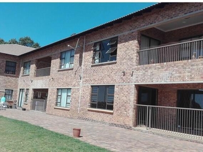 Townhouse For Rent In Bredell, Kempton Park