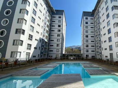 3 Bedroom apartment rented in Claremont, Cape Town
