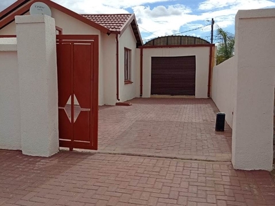3 Bedroom House For Sale in Dobsonville Gardens