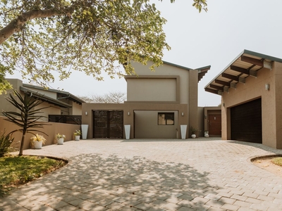 4 Bedroom House For Sale in Mzingazi Golf Estate