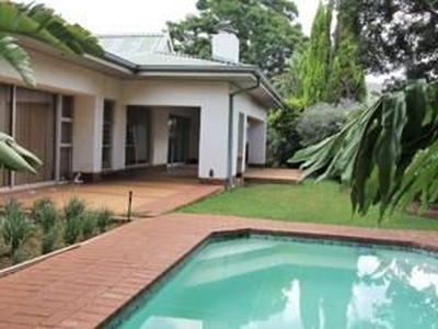 4 Bedroom House To Let in Silver Lakes Golf Estate