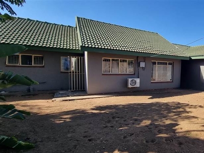 Commercial space in Rustenburg Central