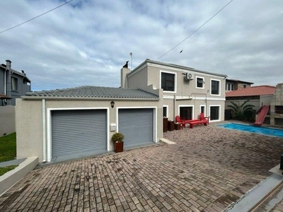 House For Sale In Paradise Beach, Jeffreys Bay