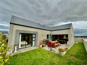 House For Sale in Aan de Wijnlanden, Stellenbosch