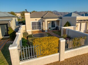 House For Sale in Fernwood, Somerset West