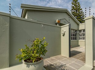 House For Sale in Kenwyn